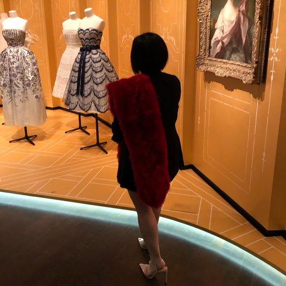 Meet your Posher, Cristina - Picture 5 of 5